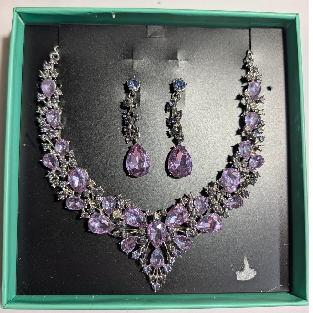 Lavender Purple Crystal Necklace Set Prom Bridal Lilac Rhinestone Earrings Box